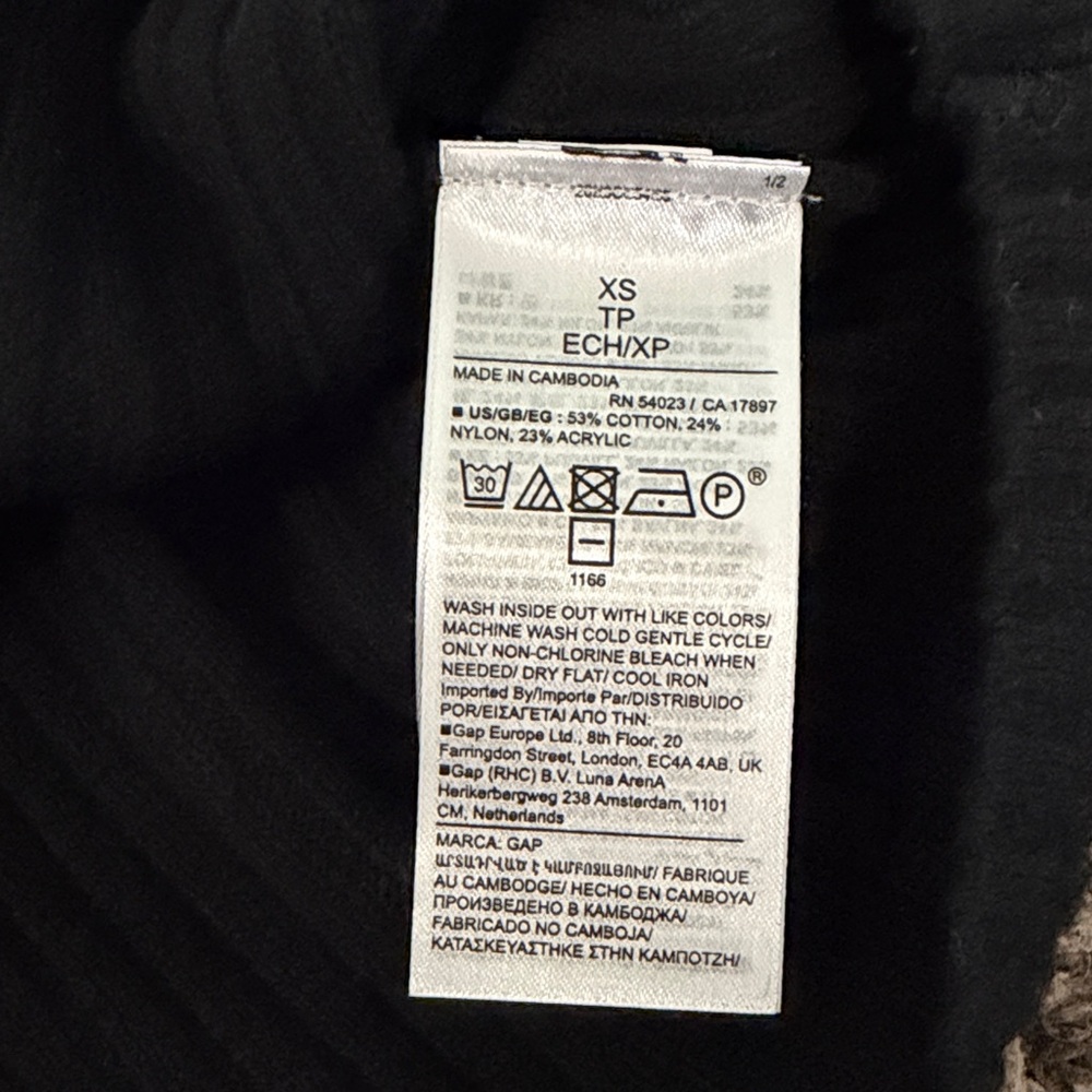 GAP Black Ribbed Tank Top - Picture 4 of 5
